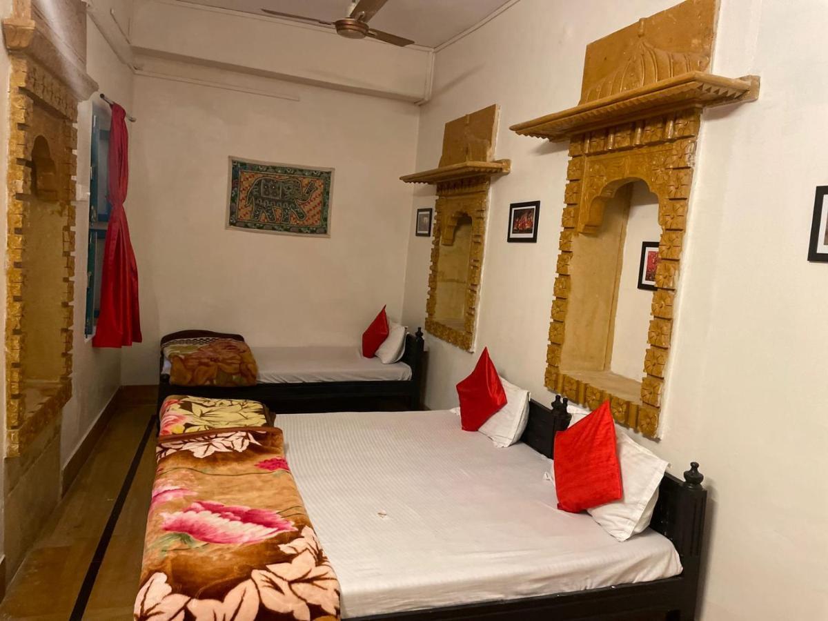 Hotel Dilbar safari Jaisalmer Exteriör bild