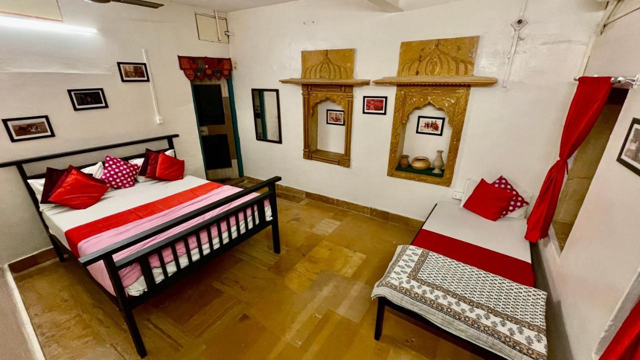 Hotel Dilbar safari Jaisalmer Exteriör bild