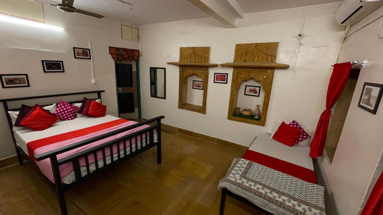 Hotel Dilbar safari Jaisalmer Exteriör bild